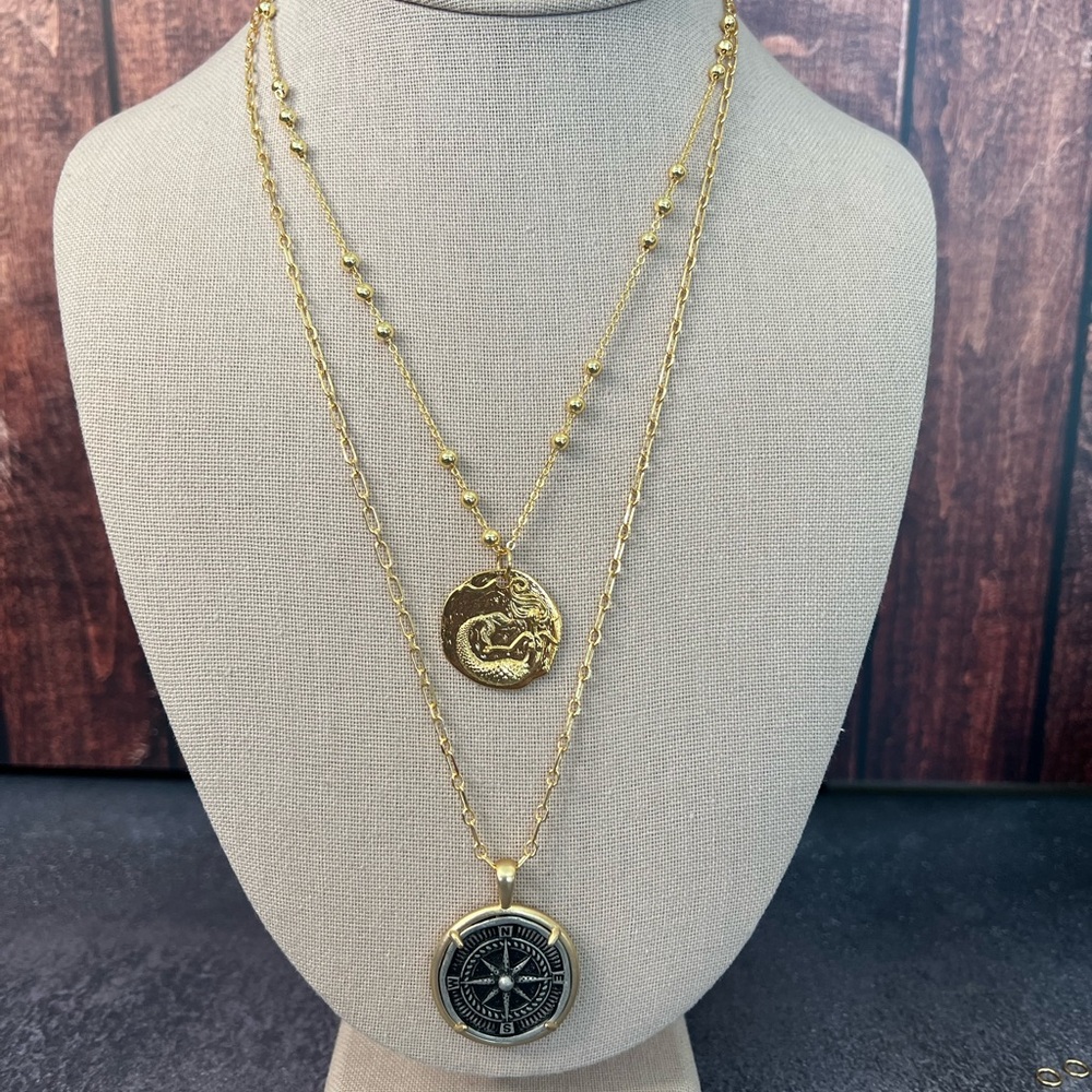 Beautiful mermaid ocean necklace!